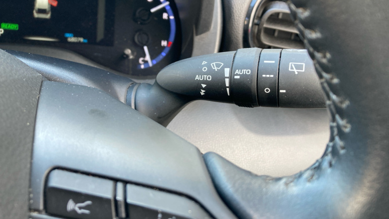 Toyota Yaris Cross 1.5 Hybrid Design 5dr CVT Hybrid Estate